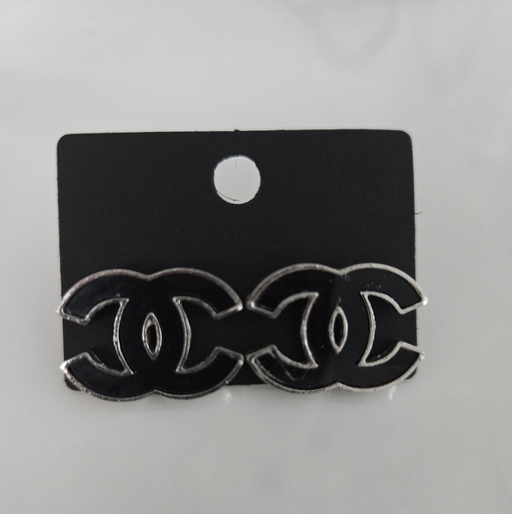 🔥LUX EARRINGS🔥 - Picture 2 of 5